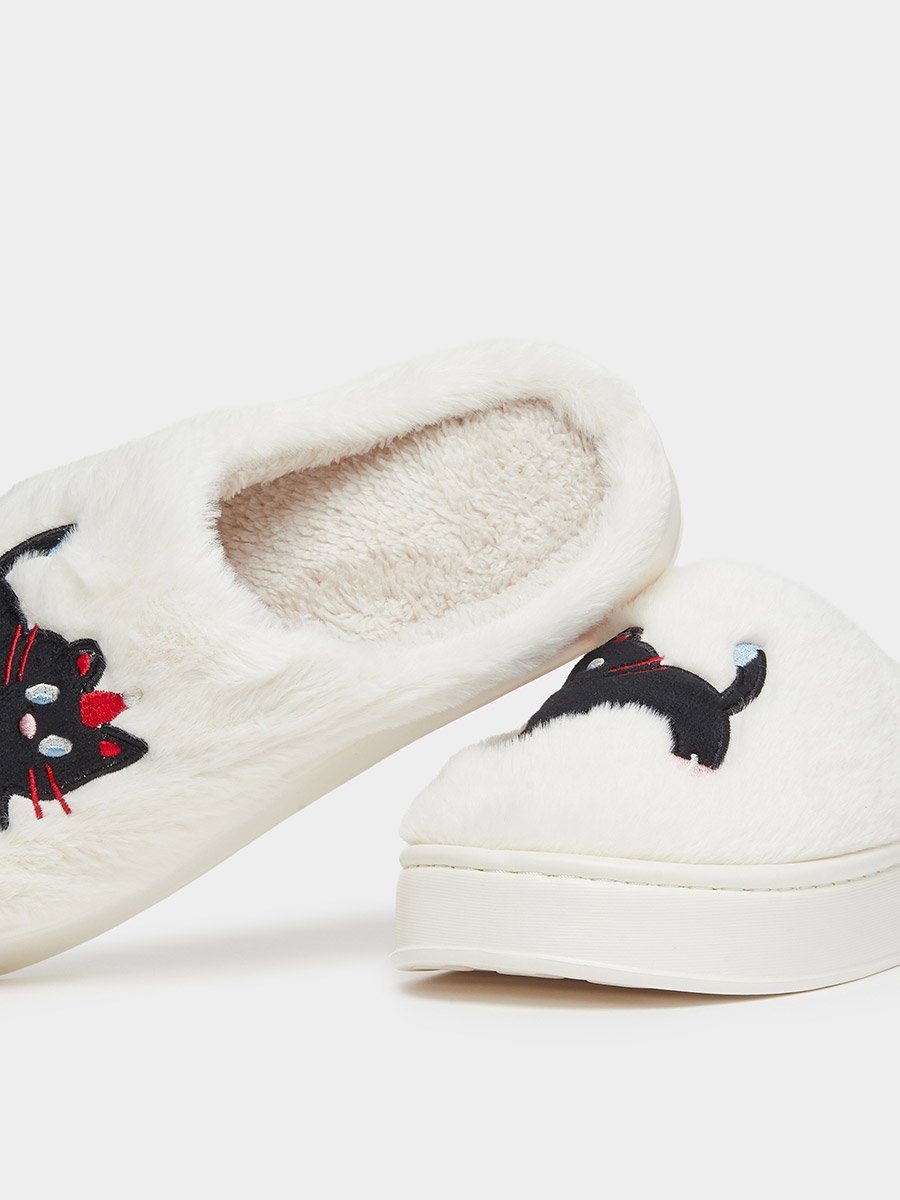 Solid Plush Embroidered Cat Bedroom Slippers