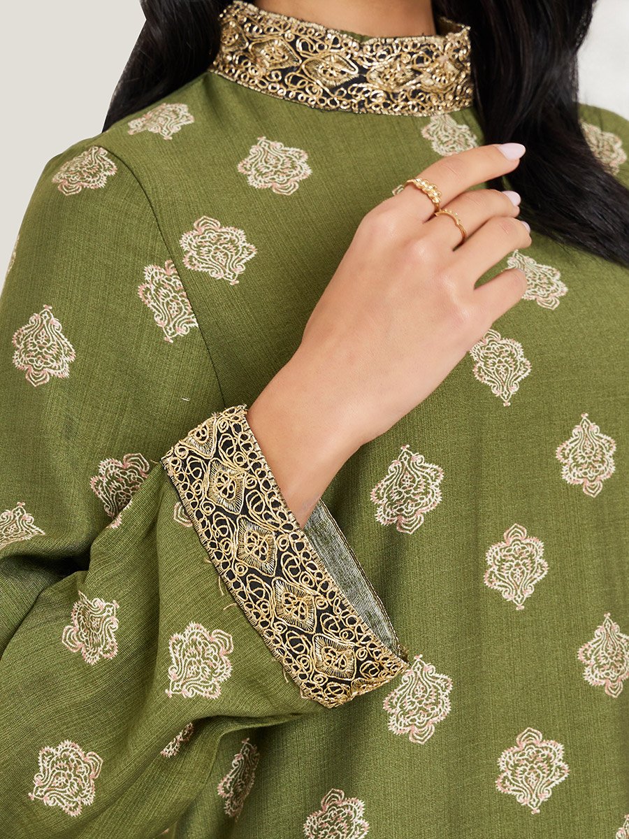 Women Stand Collar Printed Jalabiya With Lace Trim