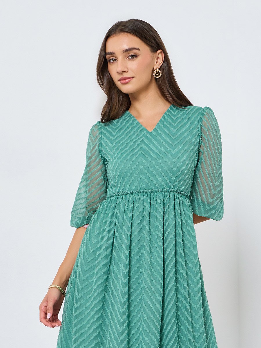 Women Green Balloon Sleeve Ruffled Hem Midi Dress For Women at Kuwait |  Styli
