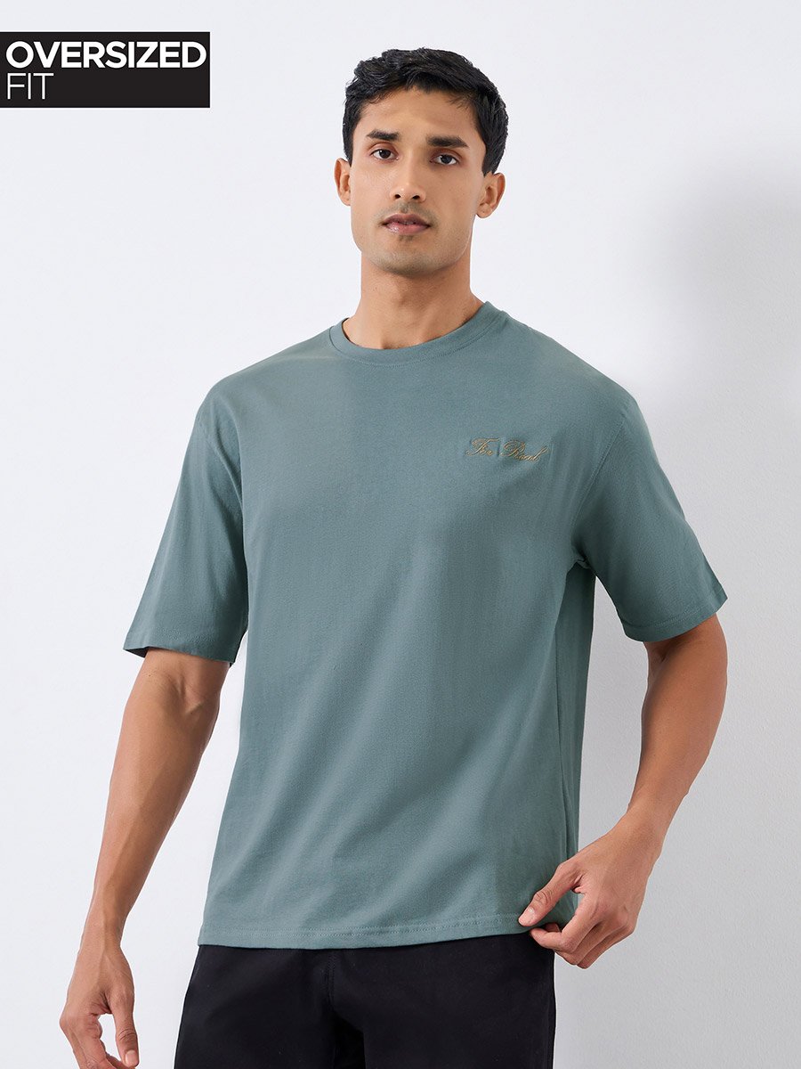 Men Grey Oversized Chest Embroidery T-Shirt