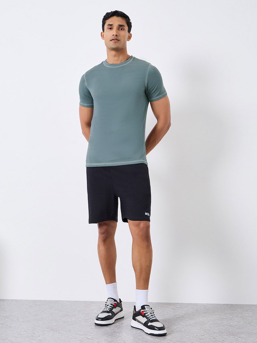 Men Grey Contrast Stitch Crew Neck T-Shirt