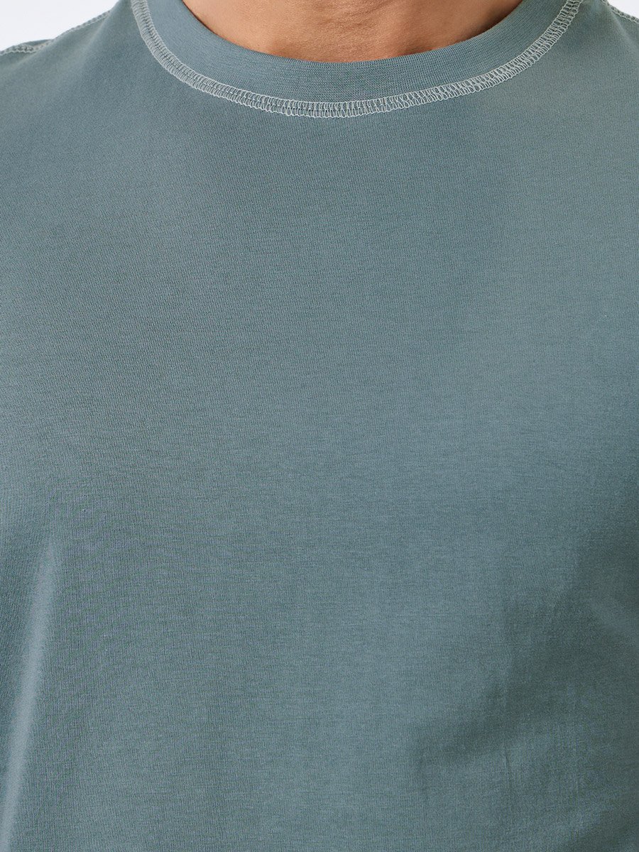 Men Grey Contrast Stitch Crew Neck T-Shirt