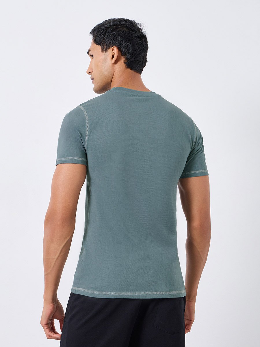 Men Grey Contrast Stitch Crew Neck T-Shirt