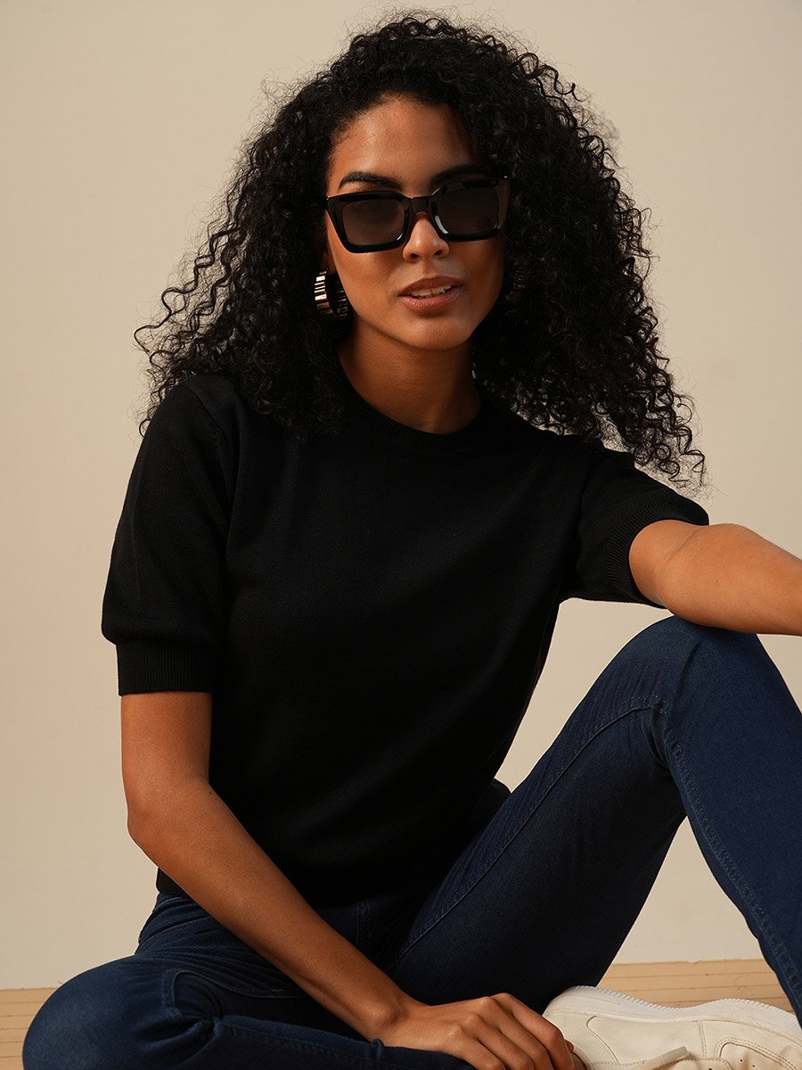 Women Black Round Neck Knitted Sweater