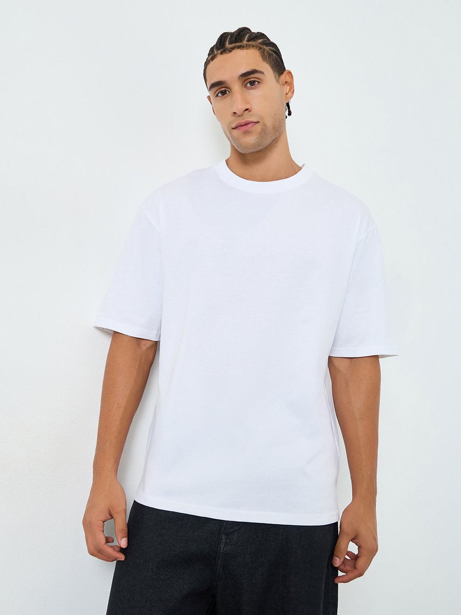 Men White Graphic Print Oversized T-Shirt