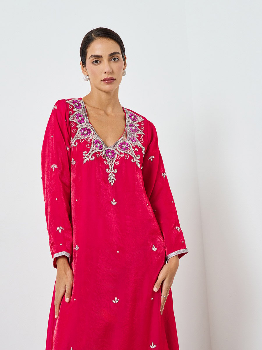 Women Pink Embroidered A-Line Jalabiya