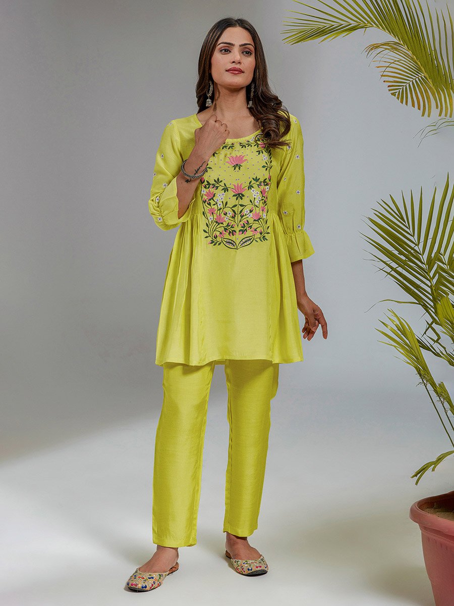 Women Embroidered Panel Tunic and Pants Co-Ords