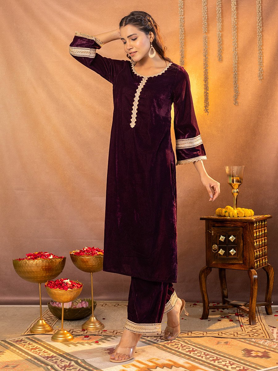 Women Velvet Look Kurta and Pants Co-ords