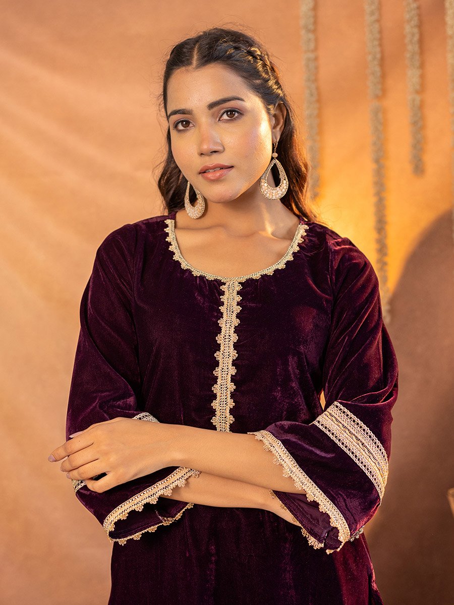 Women Velvet Look Kurta and Pants Co-ords
