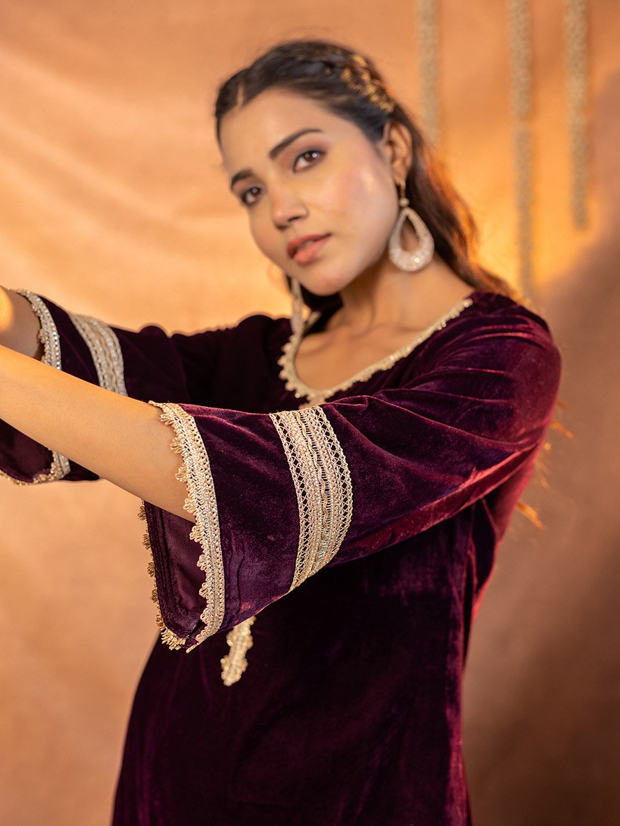 Women Velvet Look Kurta and Pants Co-ords