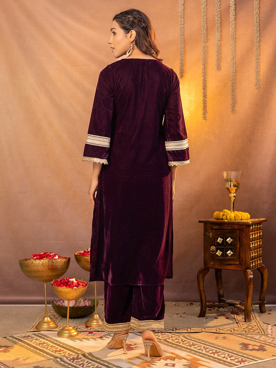 Women Velvet Look Kurta and Pants Co-ords
