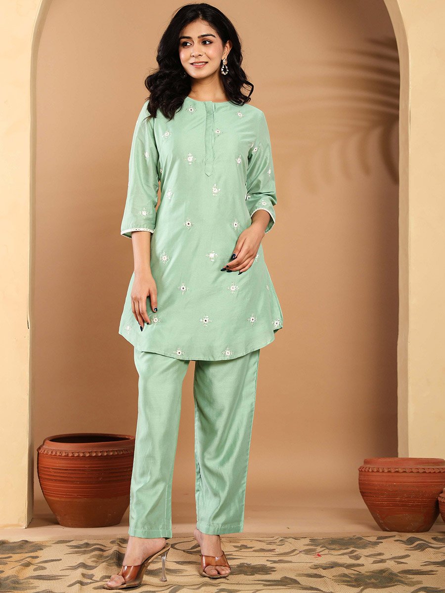 Women Pastel Green Embroidered Tunic and Pants Co-Ords