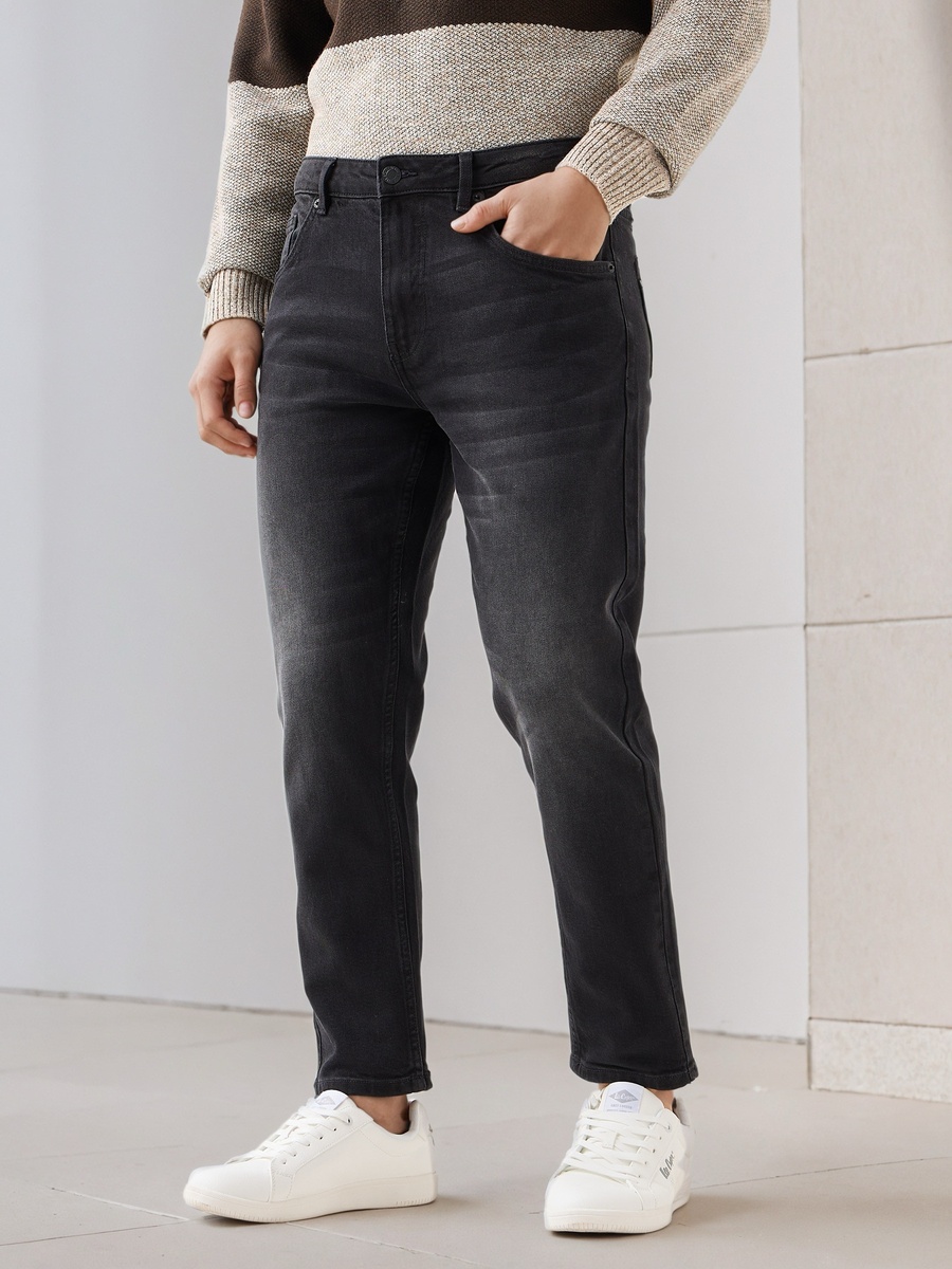 Slim Fit Mid-Rise Crop Jeans