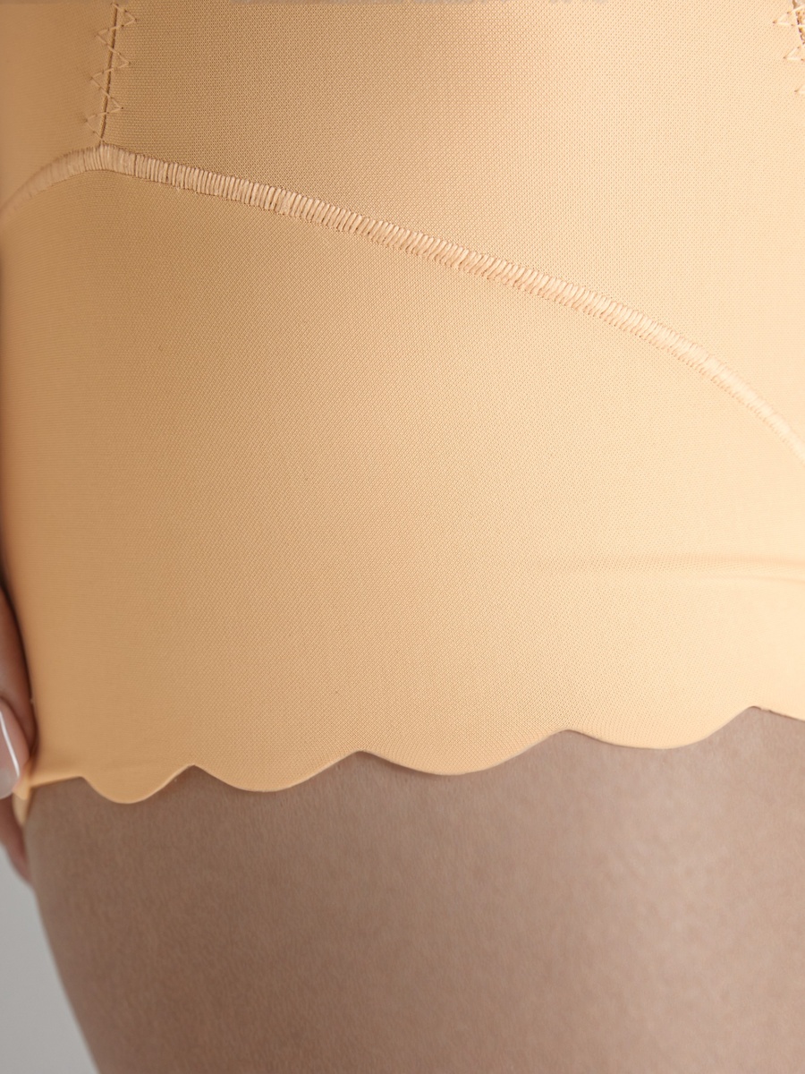 Floral Lace Textured Shapewear Briefs