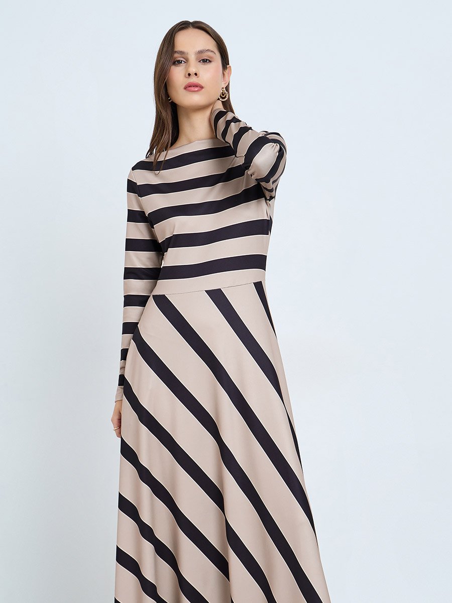 Thick Striped Fitted Waist Long Sleeve Maxi Dress