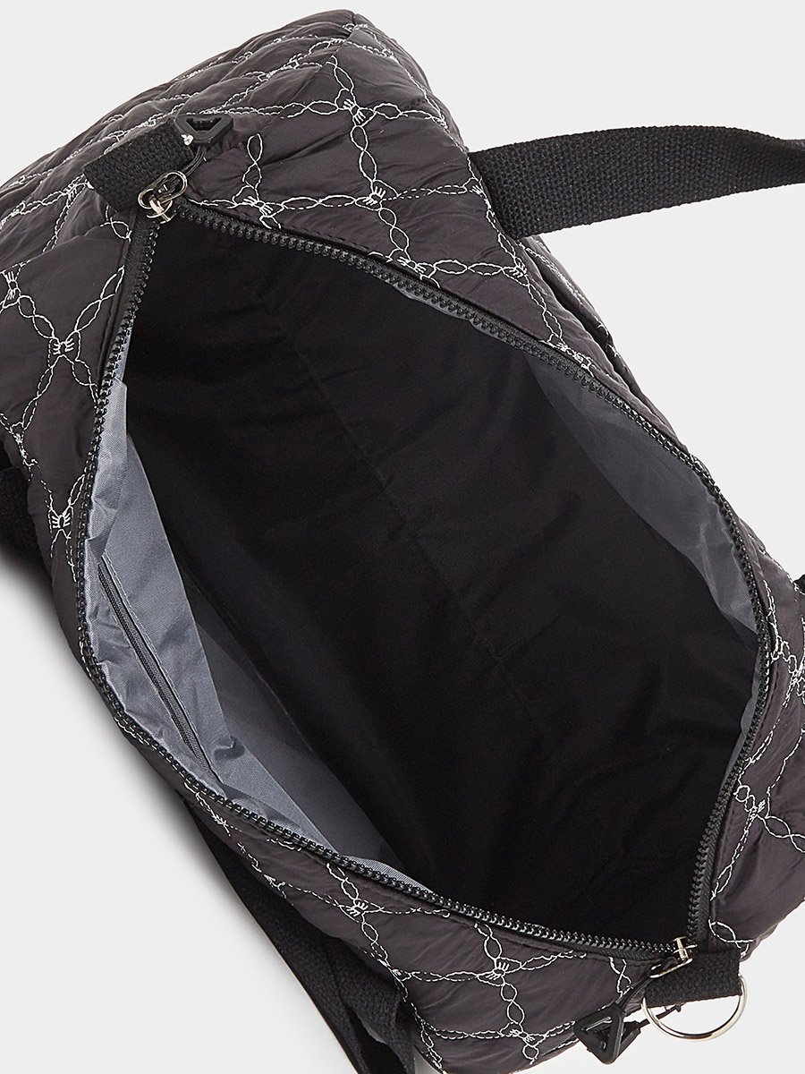 Women Diamond Pattern Gym Bag