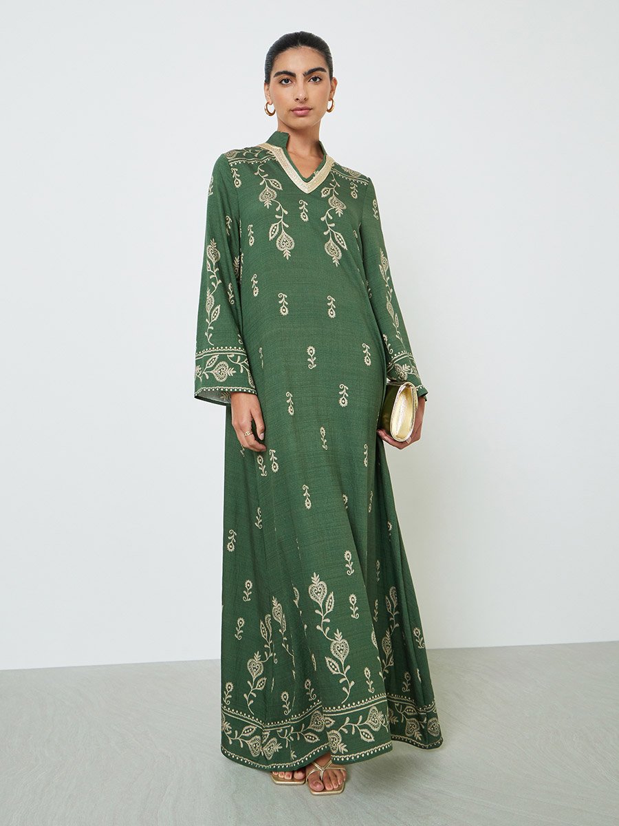 Green Embroidered Stand Collar Jalabiya