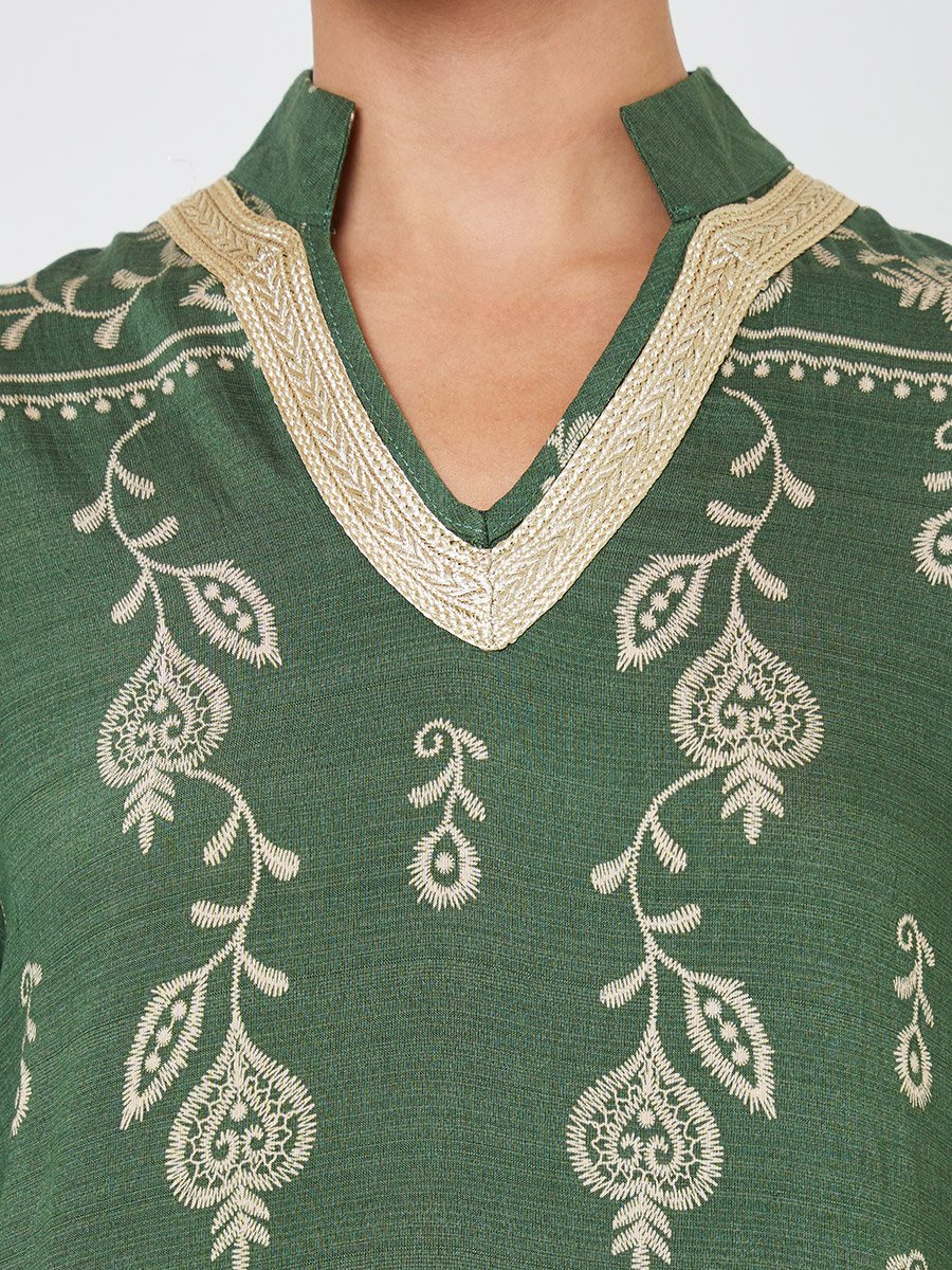 Green Embroidered Stand Collar Jalabiya