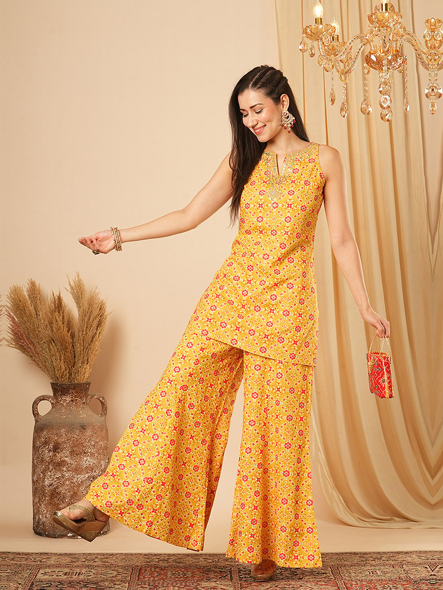 Geometric Print Zari Embroidered Yoke Kurti and Palazzo Festive Co-Ords