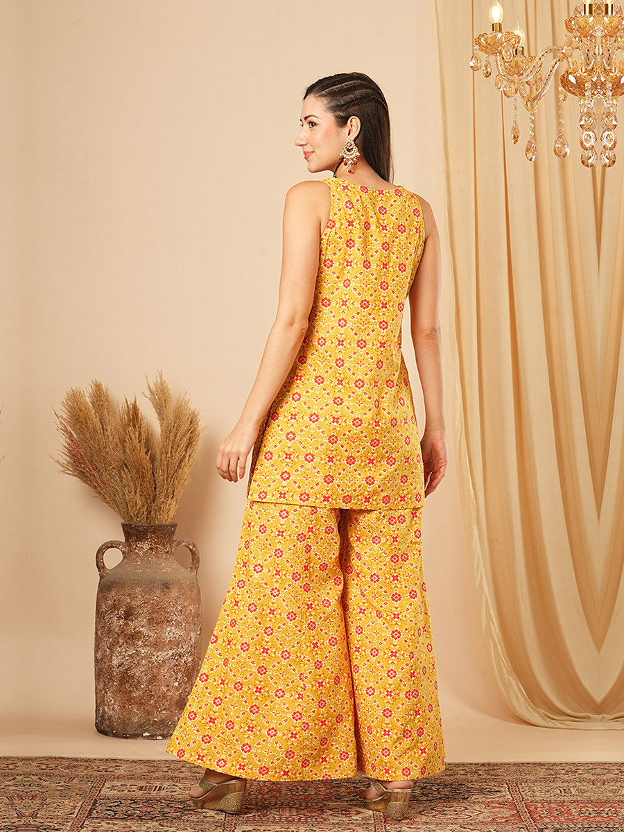 Geometric Print Zari Embroidered Yoke Kurti and Palazzo Festive Co-Ords