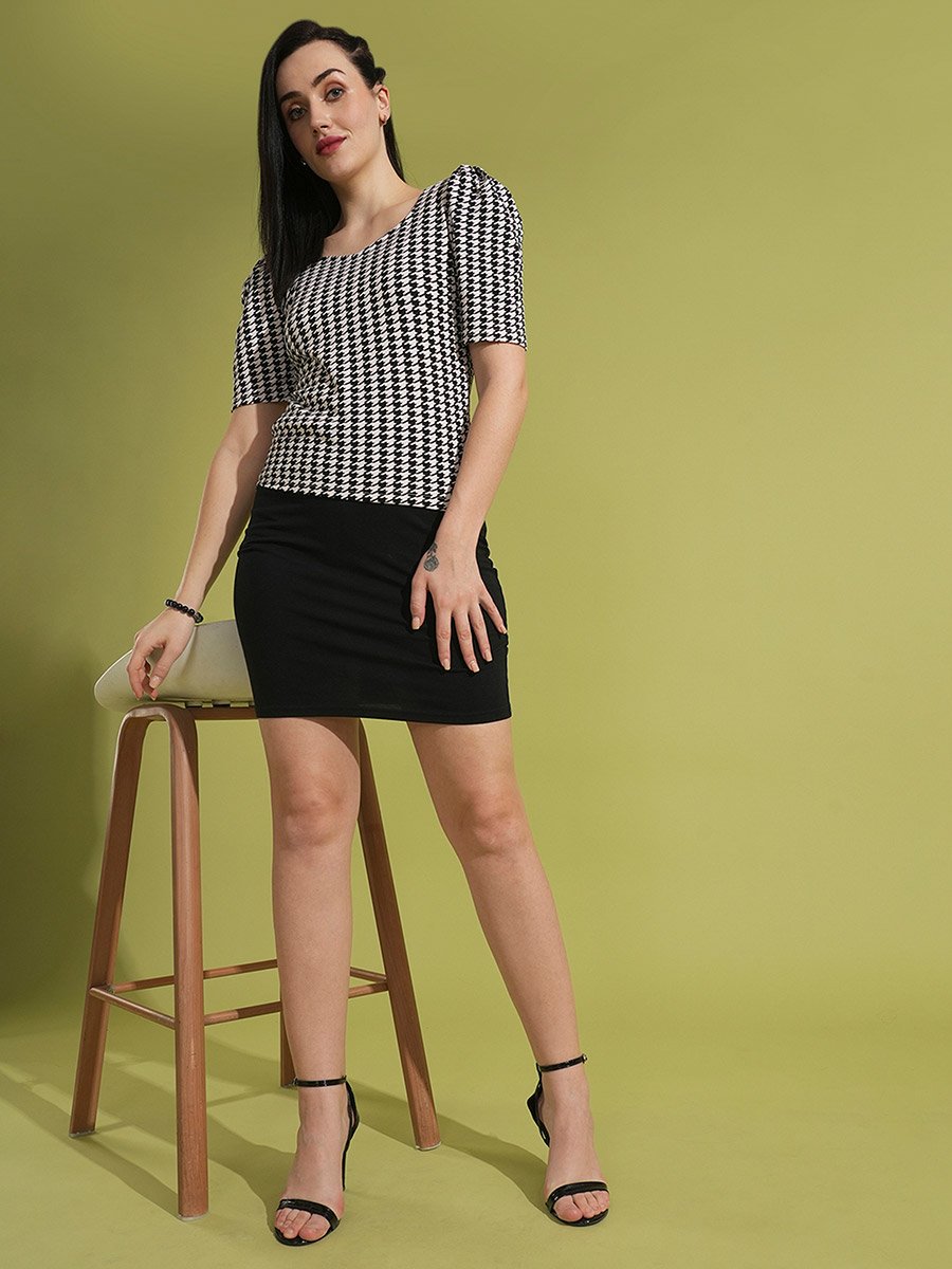Black Houndstooth Print Sweetheart Neck Top