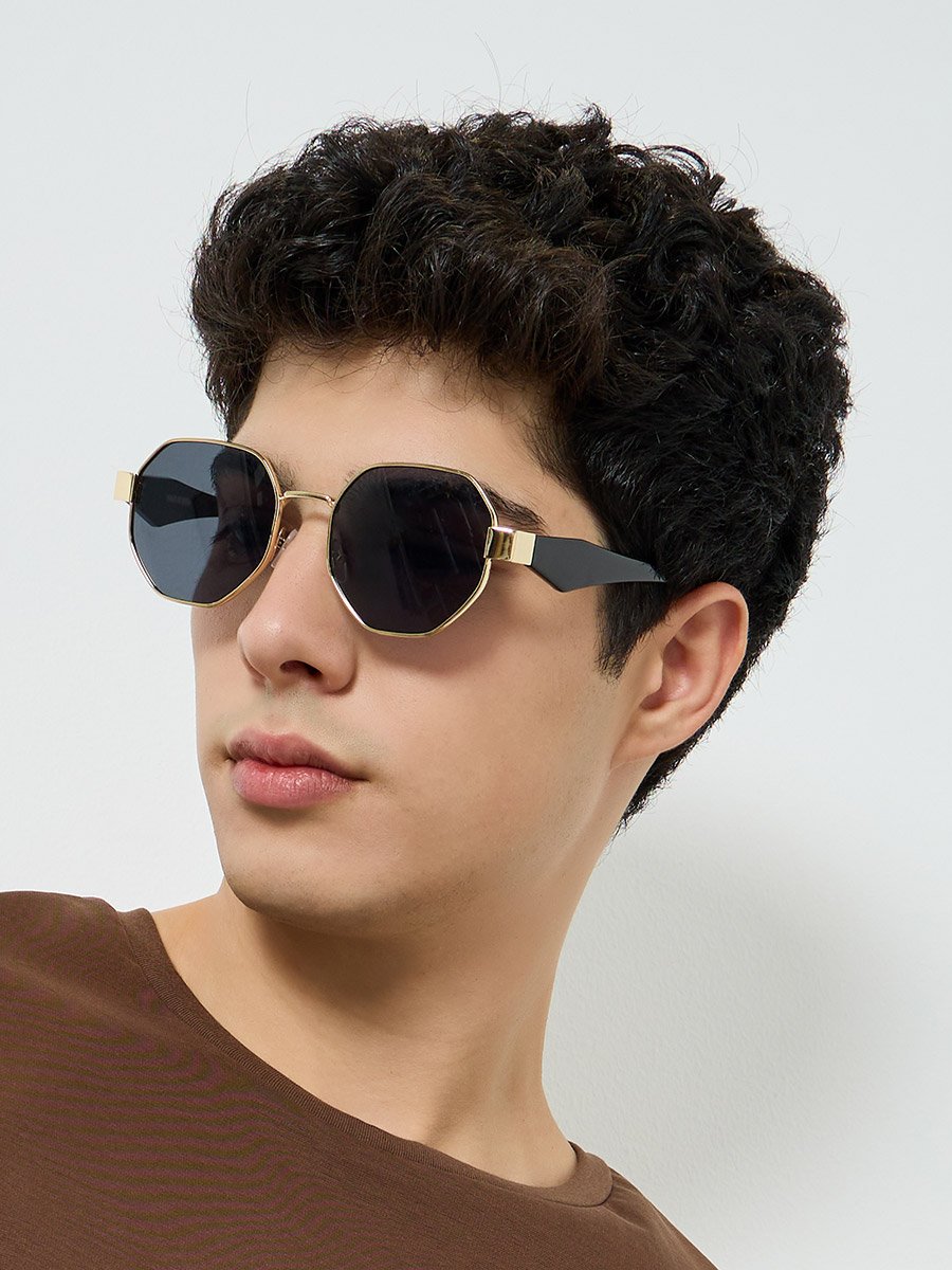 Round Sunglasses with Nose Pads