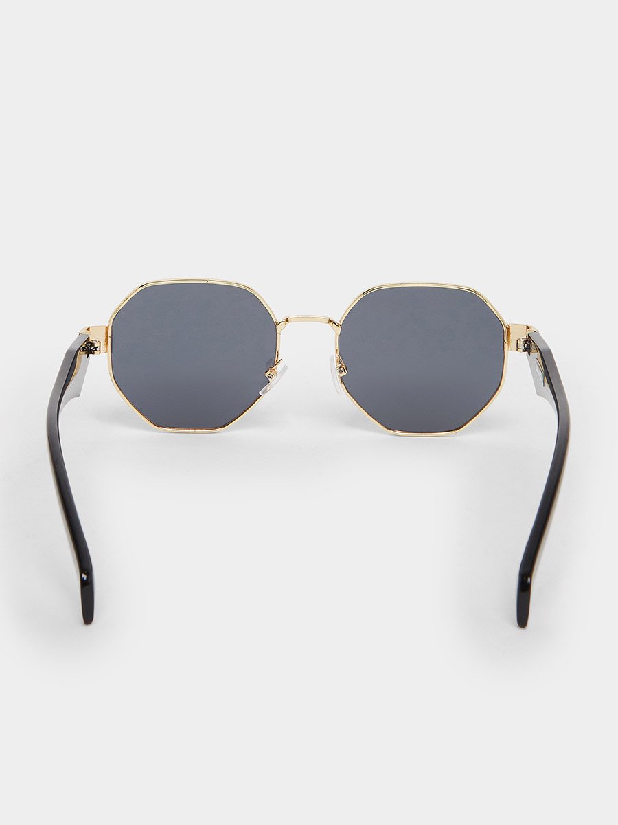Round Sunglasses with Nose Pads