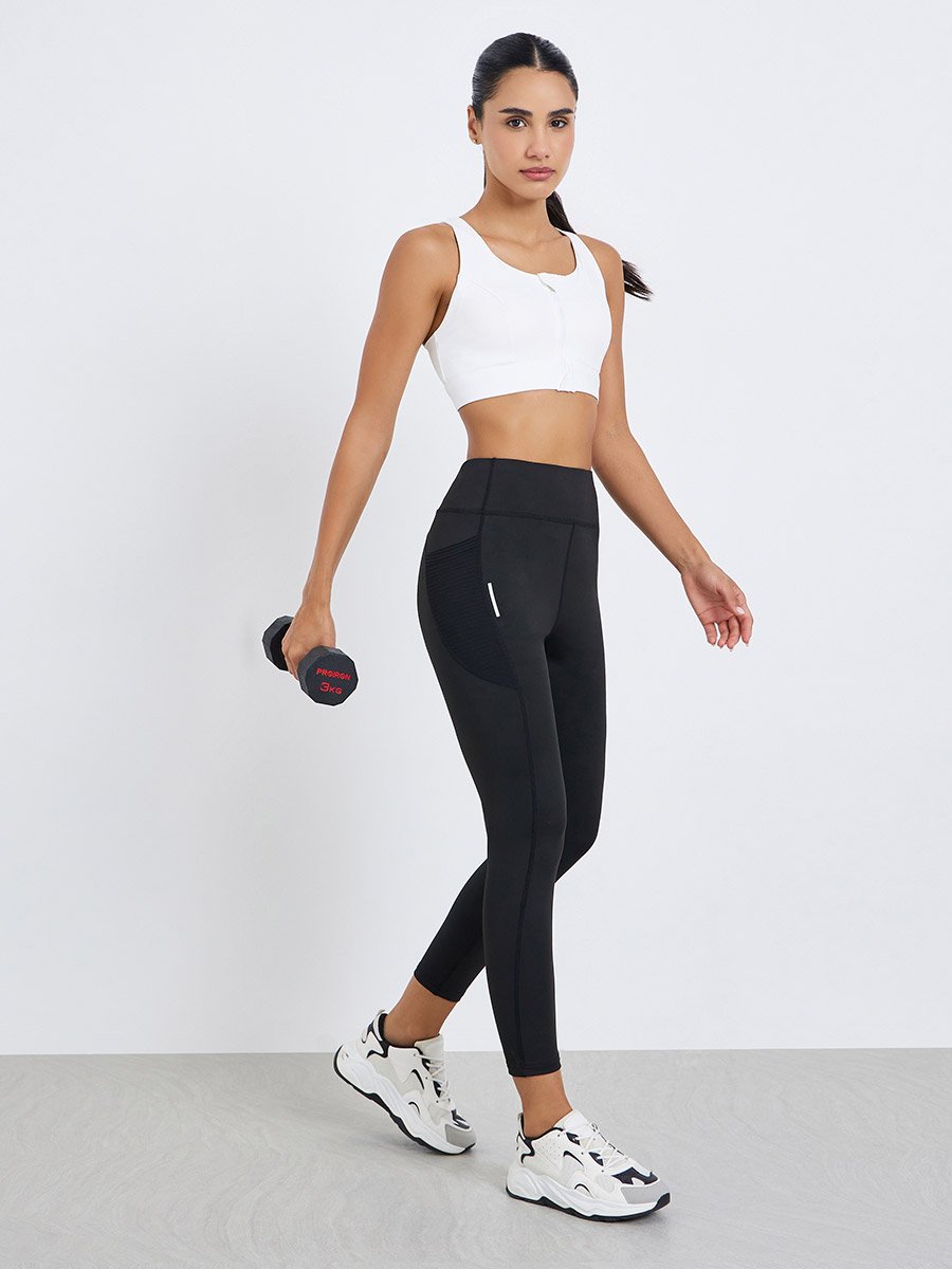 Women Textured Pocket Reflective Stripe 7/8 Leggings