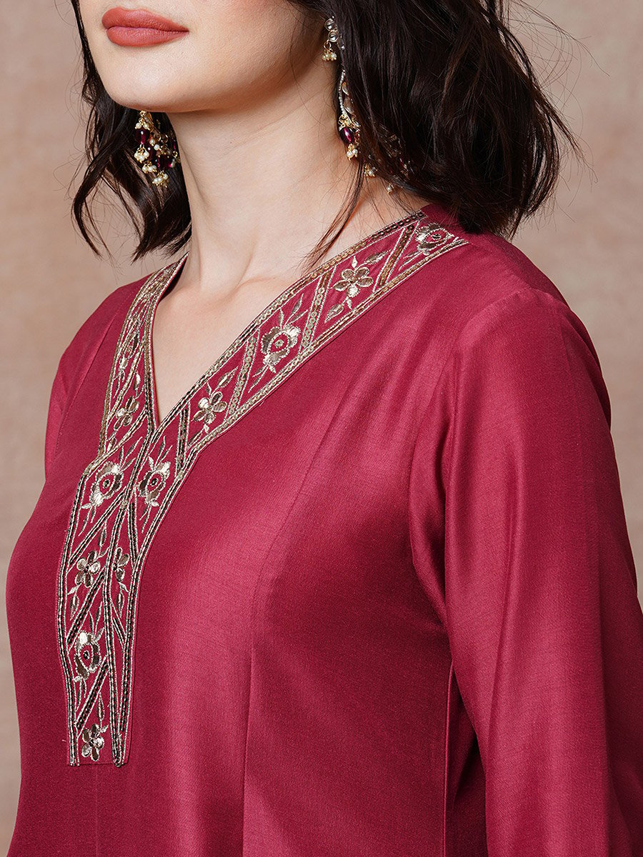 Women Astro Dust Floral Embroidered Kurta with Pants Set