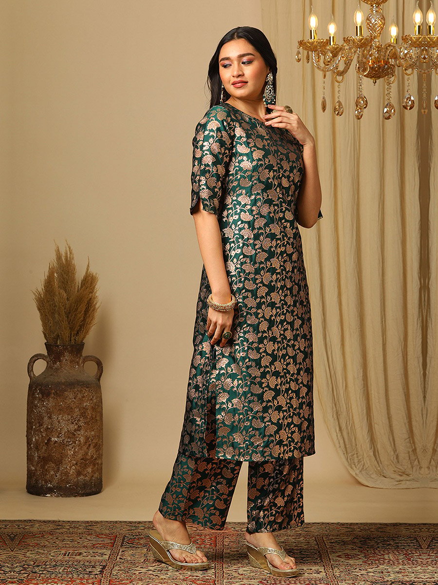 Green Round Neck Floral Print Straight Kurta and Elasticated Pants Set