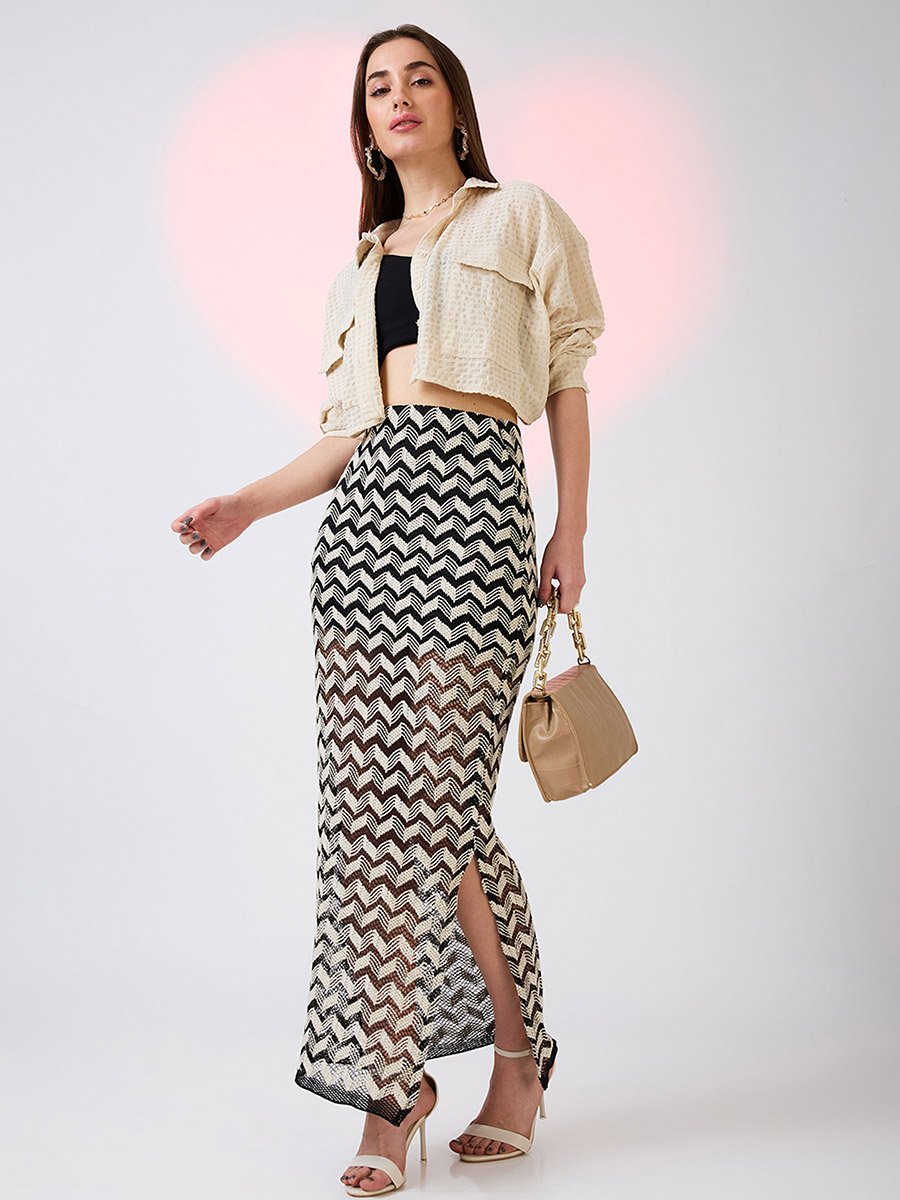 Black and White Chevron Pattern Crochet Maxi Skirt