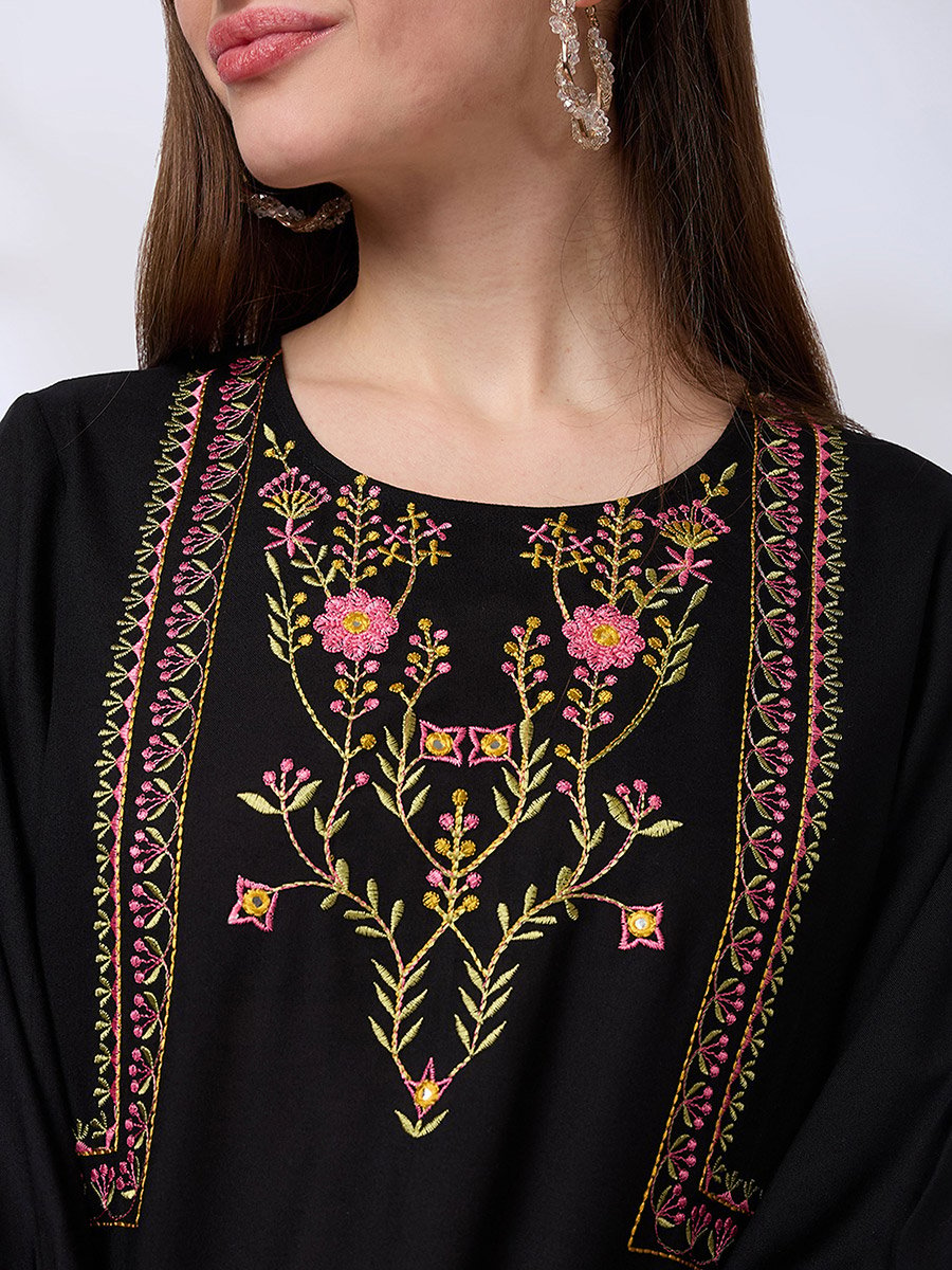 Floral Embroidered Yoke Fusion Tunic