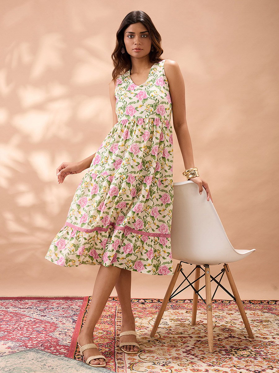 Floral Print Tiered Lace Insert Midi Fusion Dress