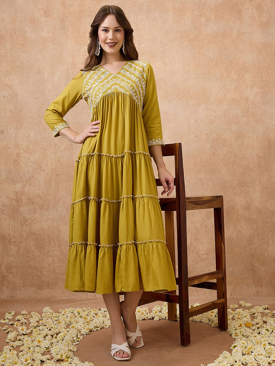 Floral Embroidered Yoke Tiered Alia Cut Ethnic Dress For Women at UAE | Styli Floral Embroidered Yoke Tiered Alia Cut Ethnic Dress For Women at UAE | Styli