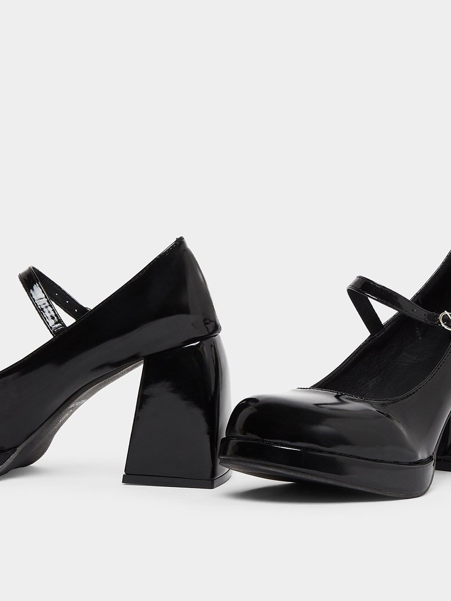 Solid Strap Patent Leather Chunky Heel Shoes