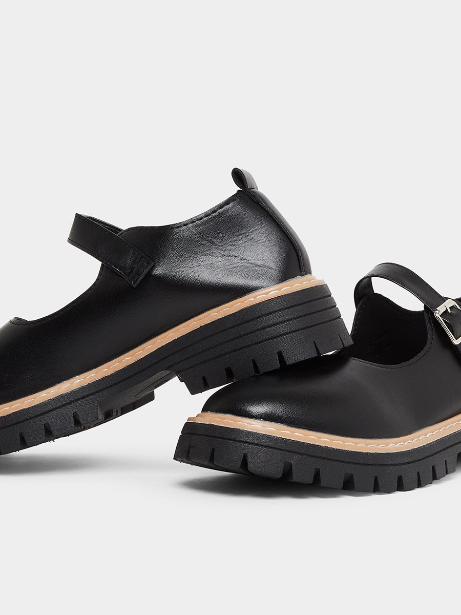 Color Block Metal Buckle Detail Thick Sole Loafers