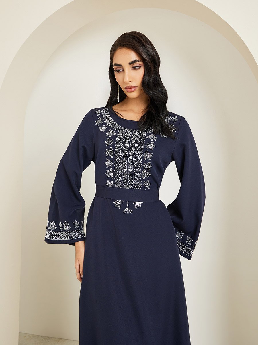 Women Embroidered Round Neck Jalabiya