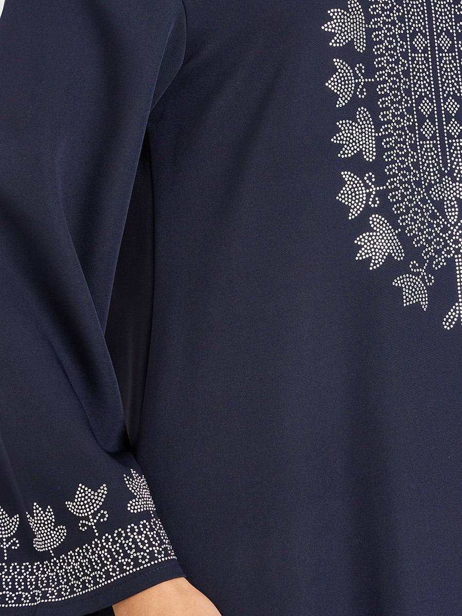 Women Embroidered Round Neck Jalabiya