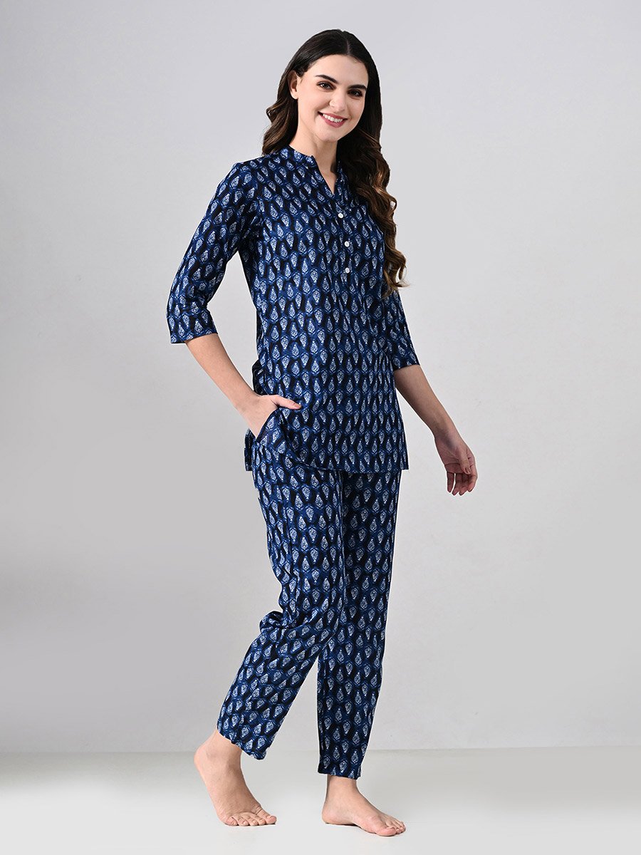 Women Cotton All Over Print Top and Pyjama Set