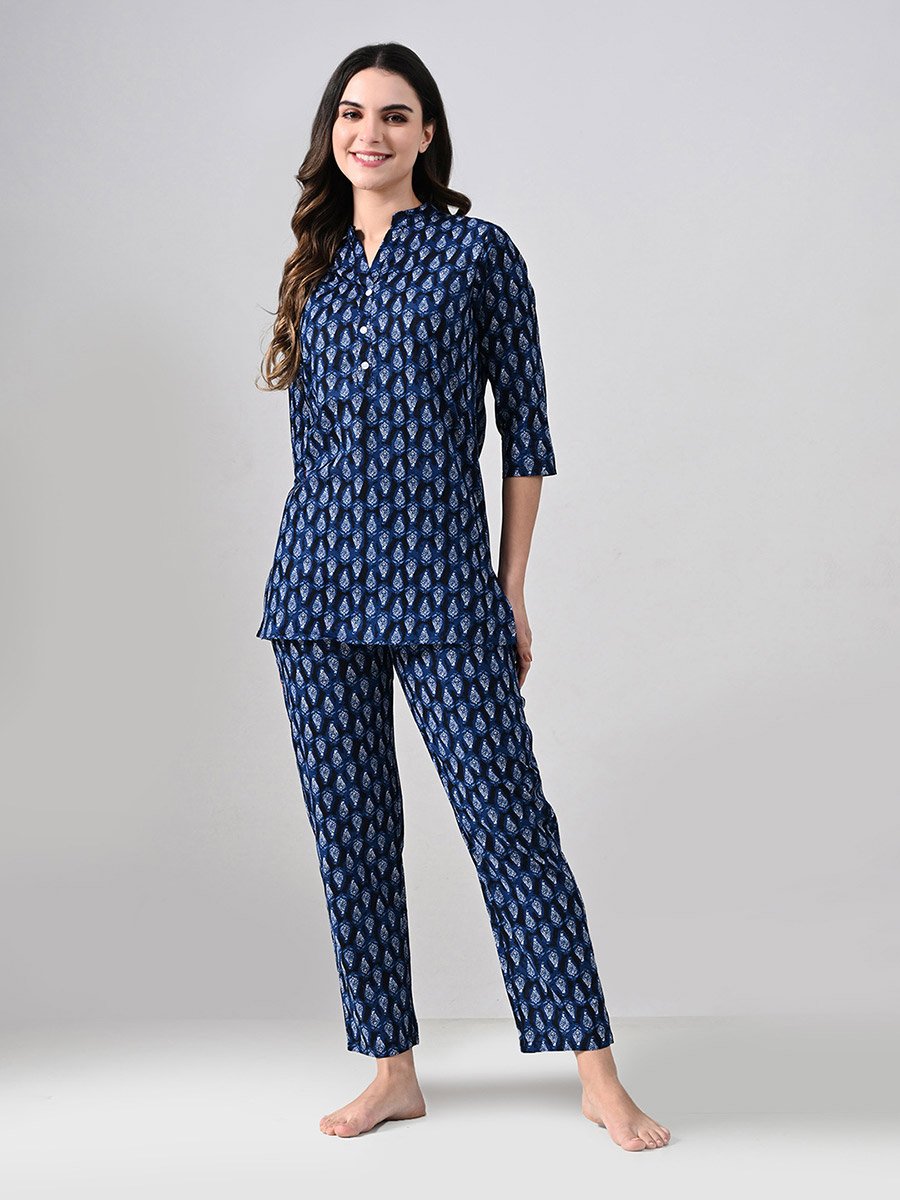 Women Cotton All Over Print Top and Pyjama Set