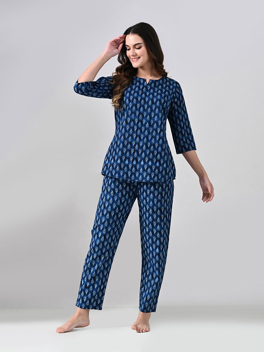 Women Cotton All Over Print Top and Pyjama Set
