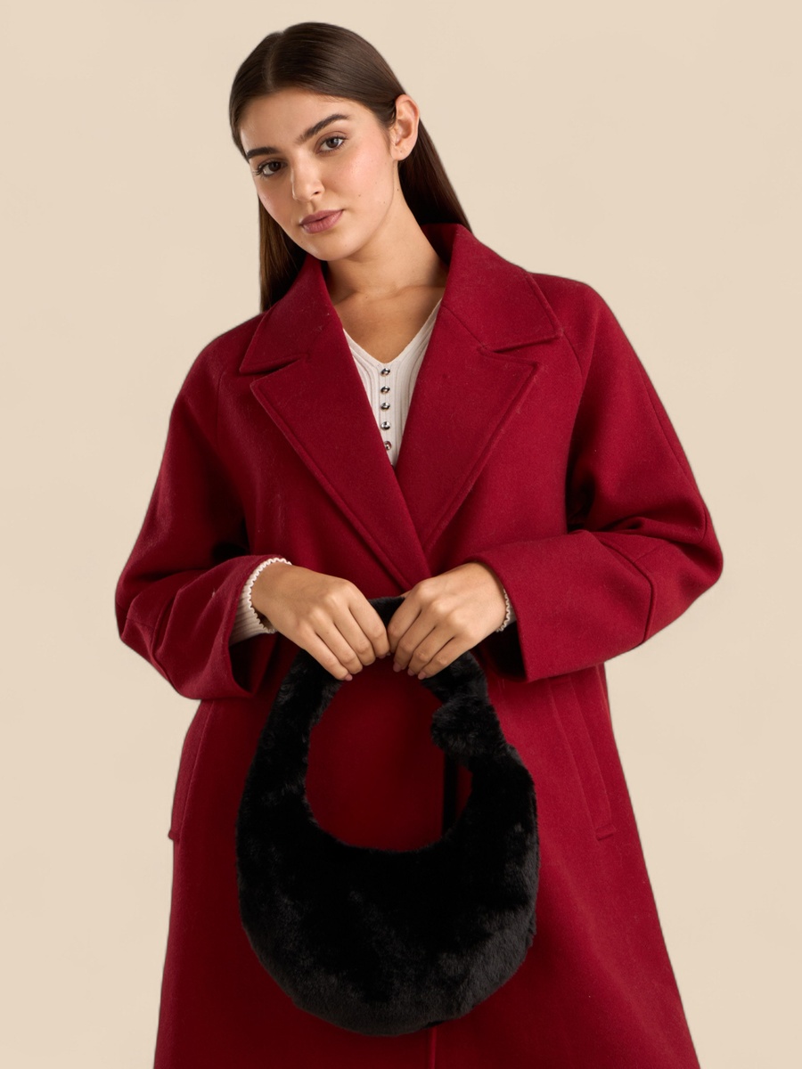 Plush Shoulder Bag with Handle and Zip Closure