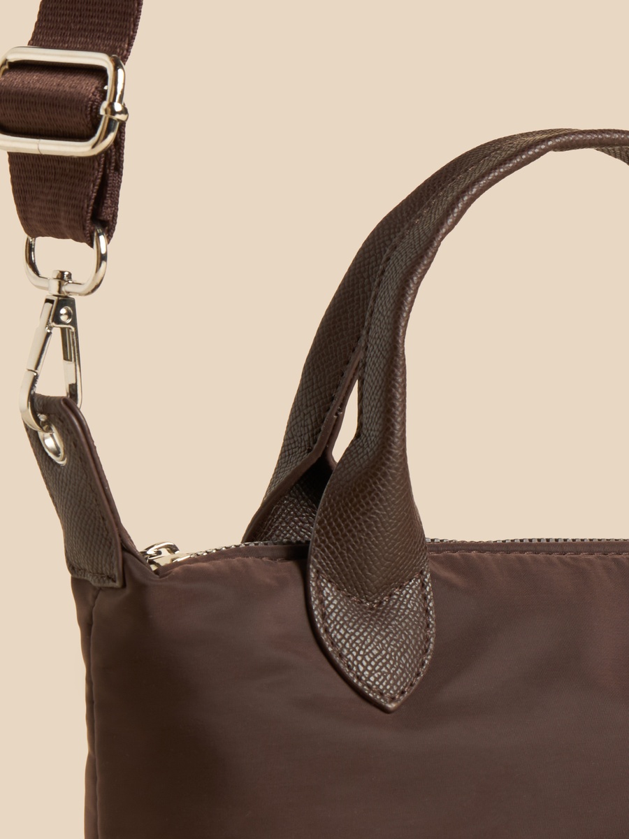 Plain Crossbody Bag with Adjustable Strap and Zip Closure