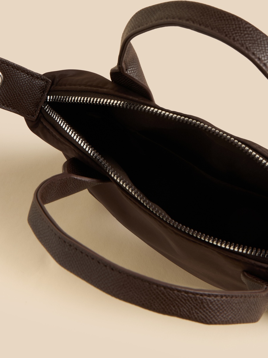 Plain Crossbody Bag with Adjustable Strap and Zip Closure