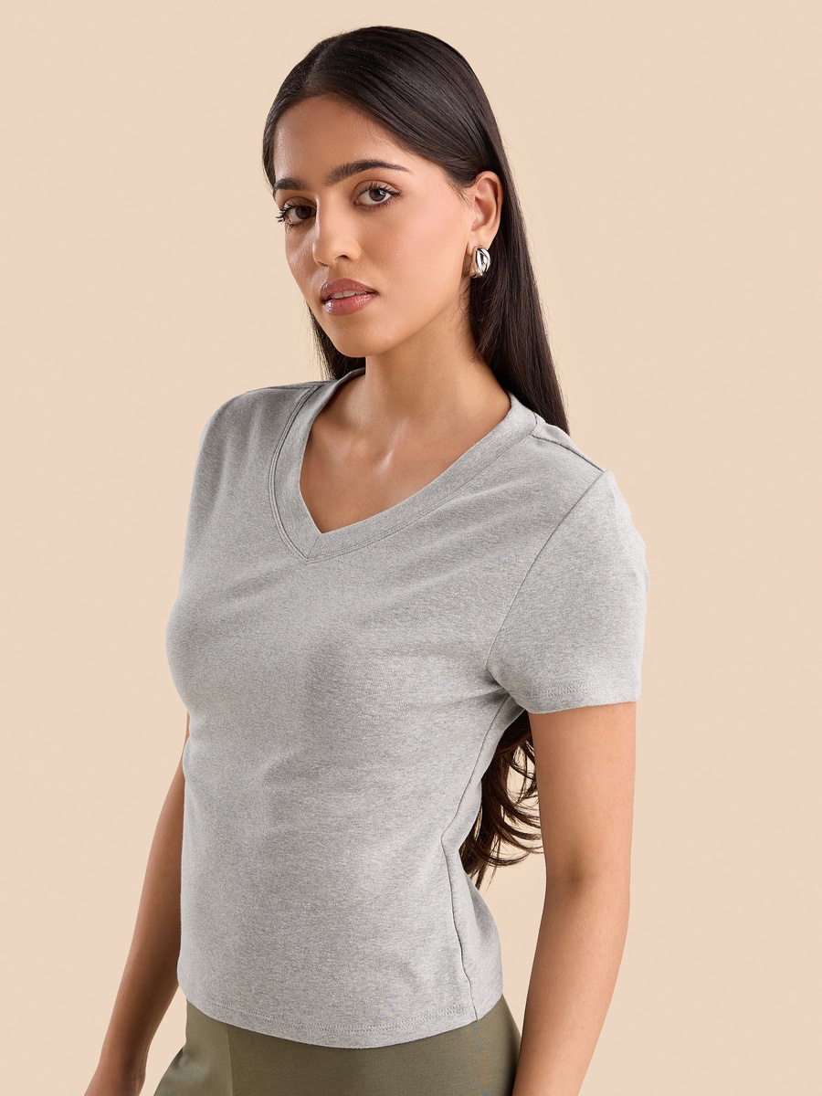 Fitted V Neck T-Shirt