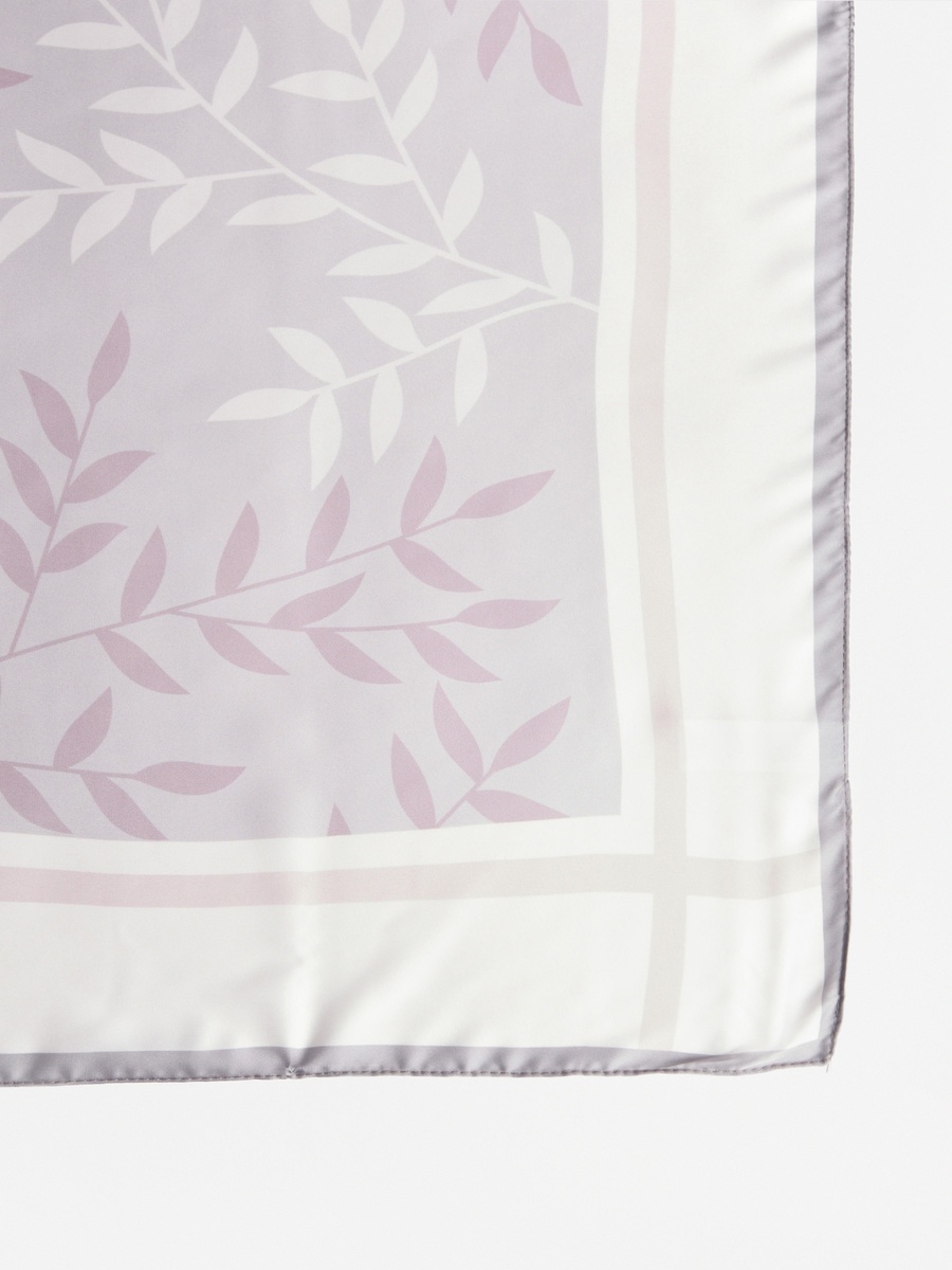 Leaf Print Bandana