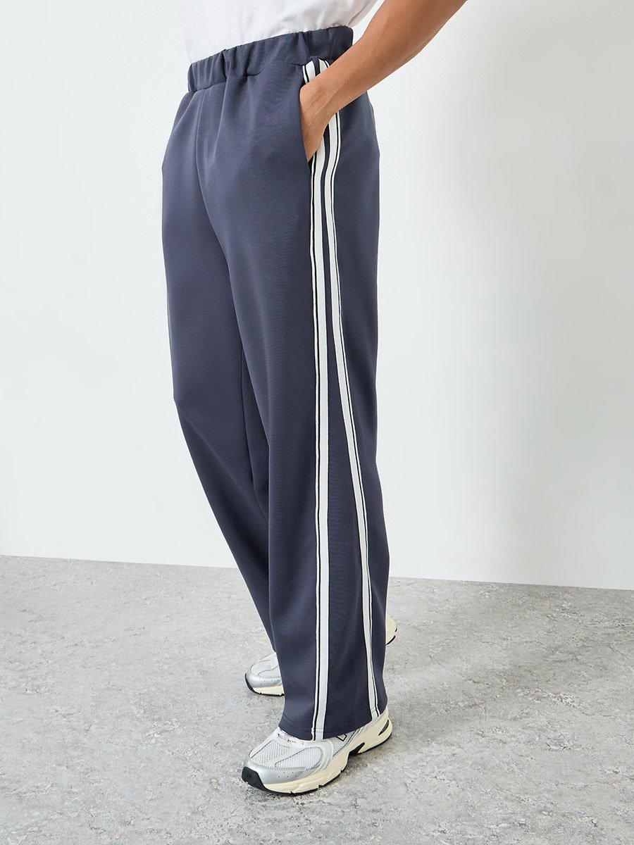 Men Navy Side Taping Striped Oversized Joggers