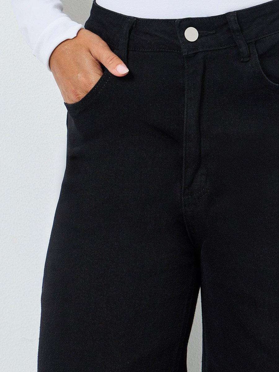 Women Basic Straight Leg Washed Jeans
