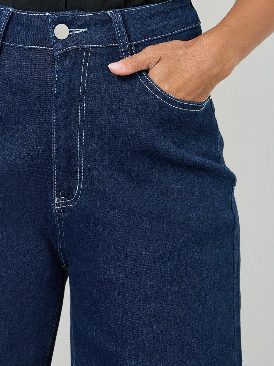 Women Basic Straight Leg Washed Jeans