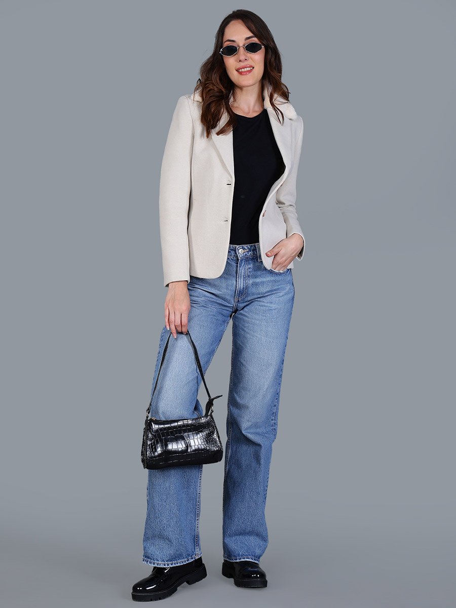 Women Off-White Button-Up Blazer with Faux Fur Collar